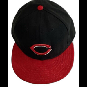 New Era Cap Hat Unisex Size 7 5/8 Color Red Black Cincinnati Reds On Field